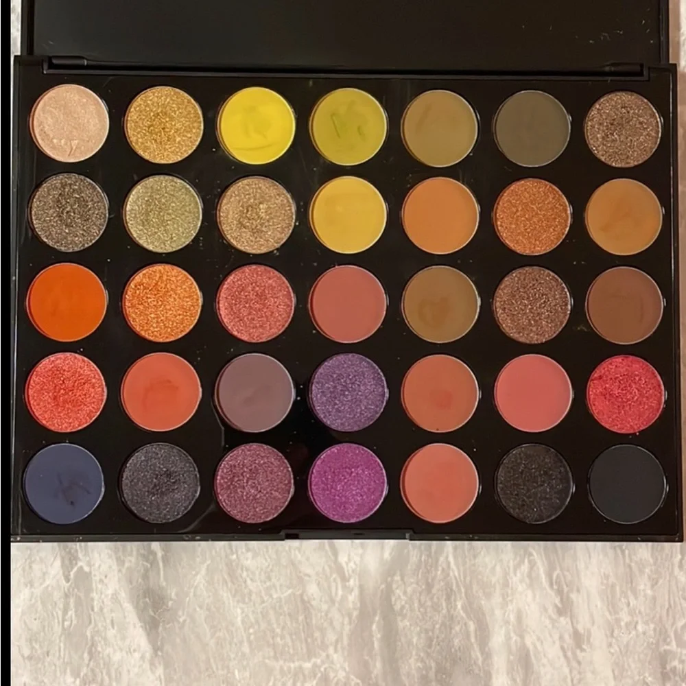 Morphe‎ Artistry Eyeshadow Palette 35M Boss Mood